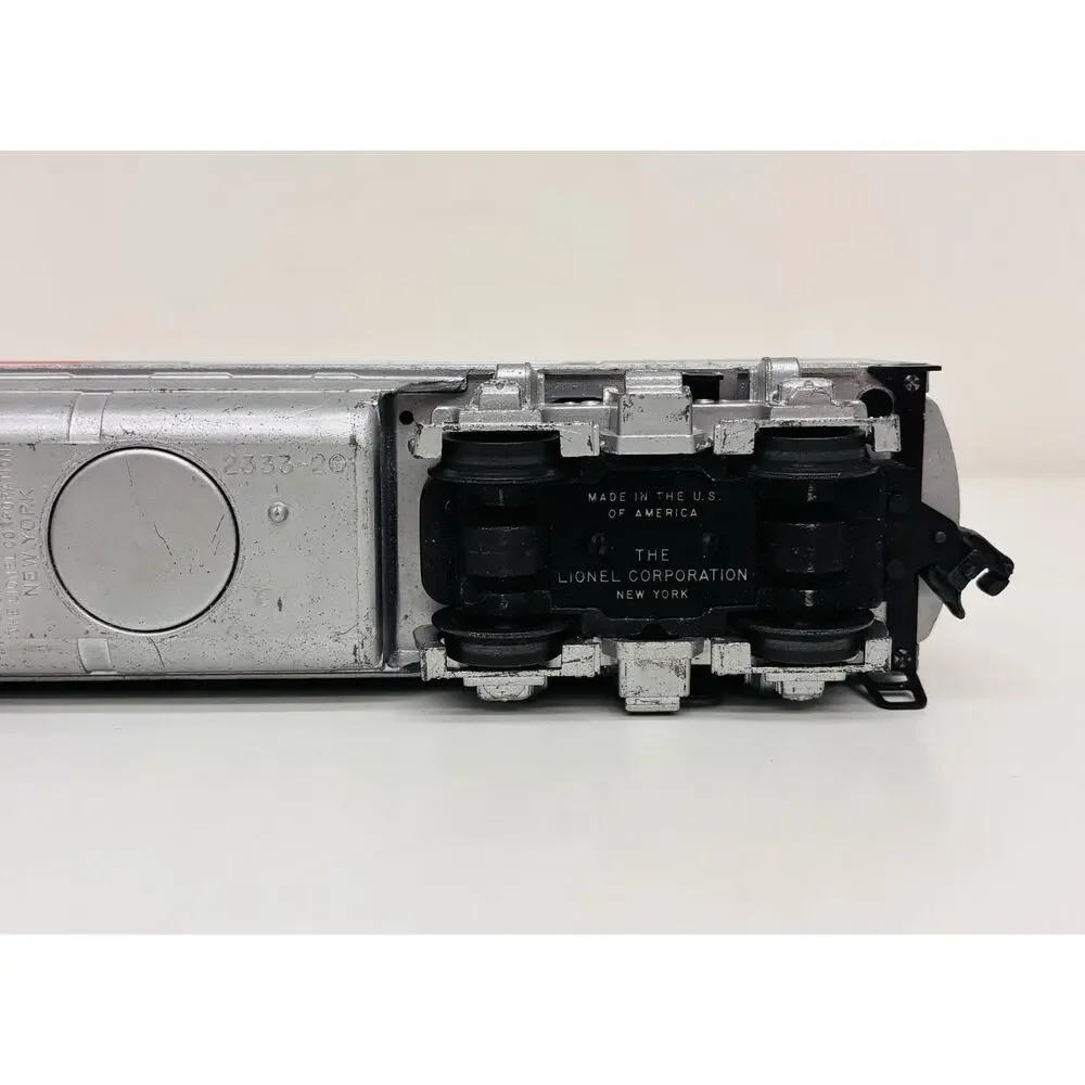 Lionel Postwar 2343T Santa Fe F3 A Unit Dummy Diesel Screen Vents